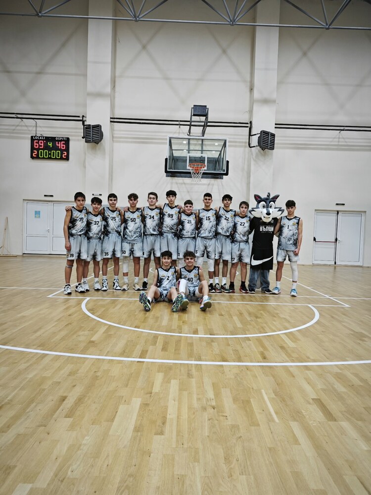 Спортен клуб по баскетбол "Вълци – Разград" с нови победи 