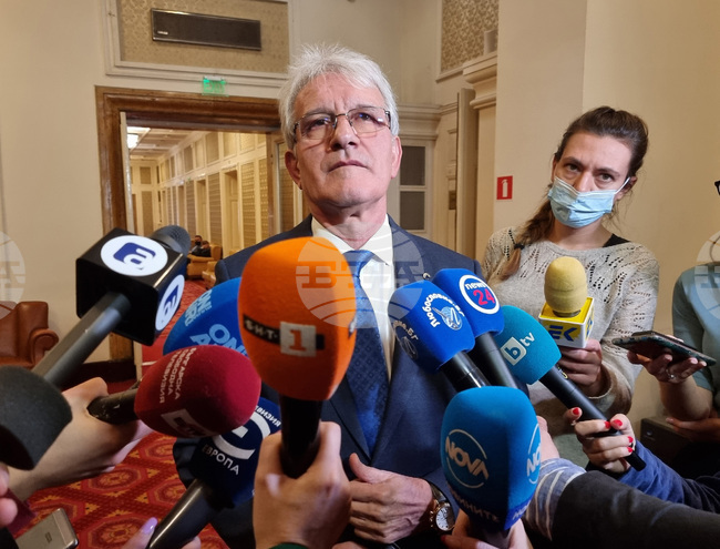 Парламент - Рамадан Аталай