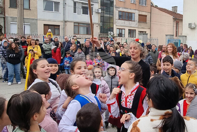 Хасково - Сирни Заговезни - ученици - празник