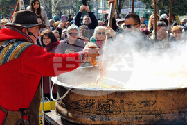 Ямбол - Международен маскараден фестивал „Кукерландия“