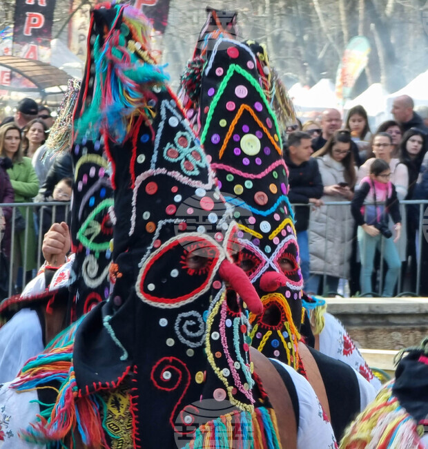 Над 600 кукерски маски са изпратени от цялата страна за ученическия конкурс в рамките на фестивала „Кукерландия“ в Ямбол