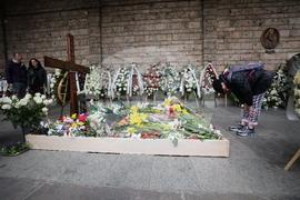 Храм "Св. Неделя" - Патриарх Неофит - почит