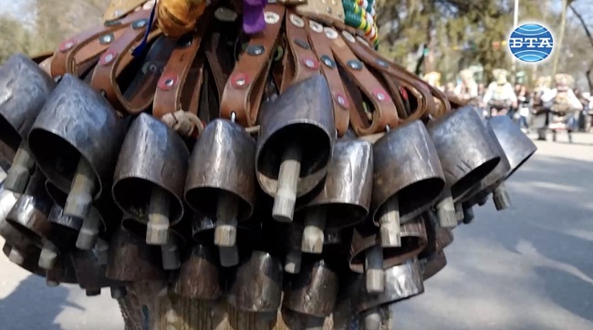 Ямбол е „Кукерландия“: хиляди хлопки и чанове огласят града в 25-ия Международен маскараден фестивал