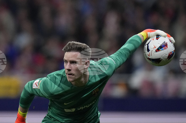 Челси обмисля привличането на вратаря на Барселона Марк-Андре тер Щеген под наем през януари