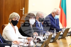 Служебно правителство - първо заседание