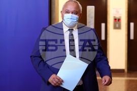 Служебно правителство - първо заседание