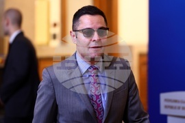 Служебно правителство - първо заседание