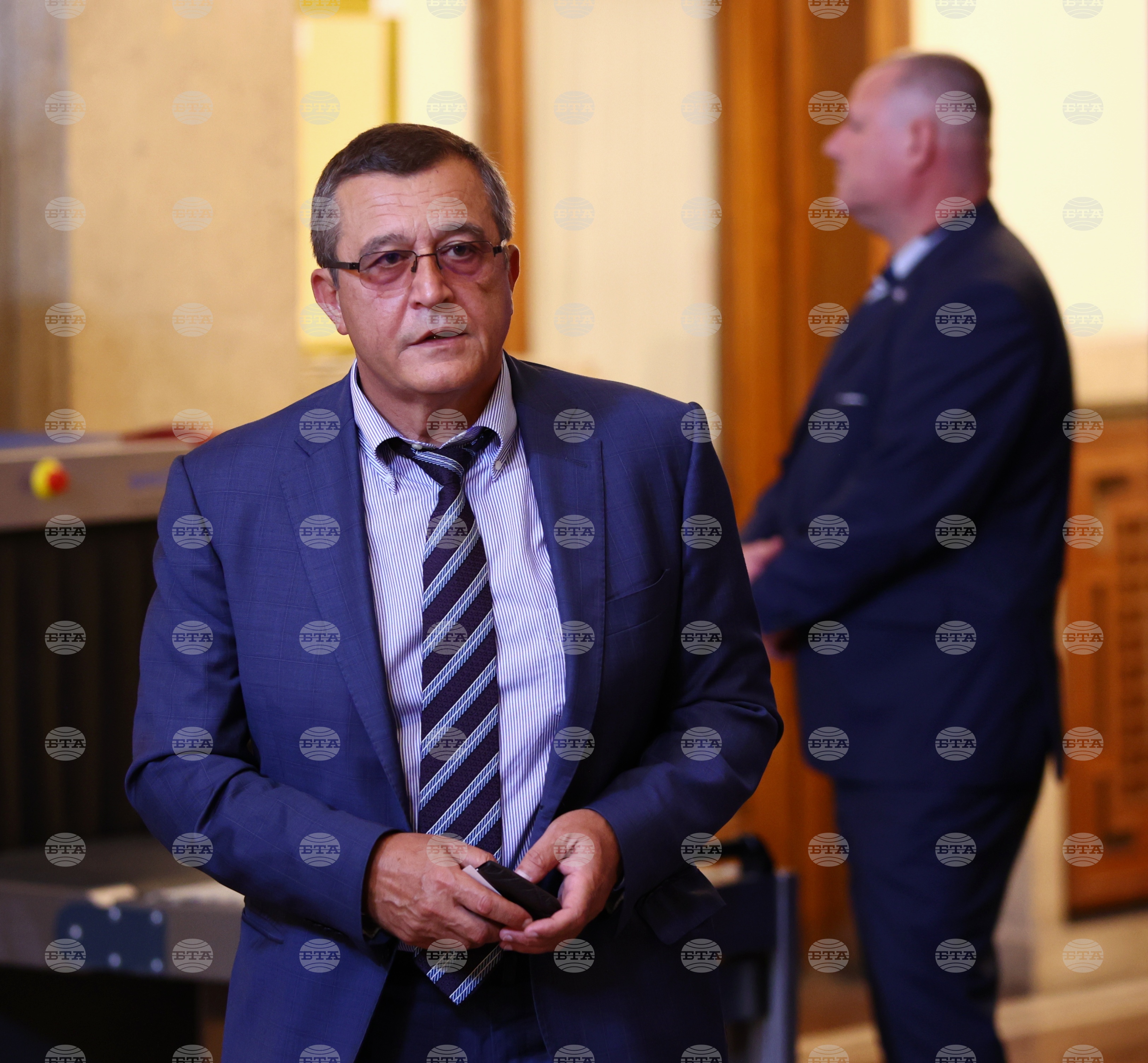 Служебно правителство - първо заседание