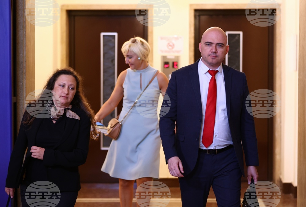 Служебно правителство - първо заседание