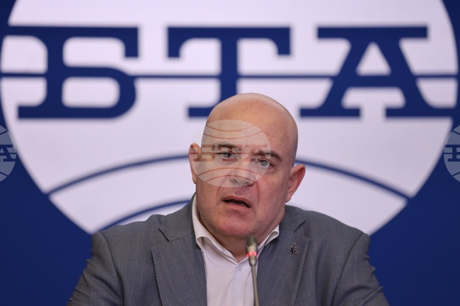 Национален пресклуб на БТА София - Иван Гешев - пресконференция