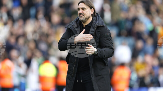 Наказаха мениджъра на Лийдс Даниел Фарке за един мач и глоба от 8000 паунда