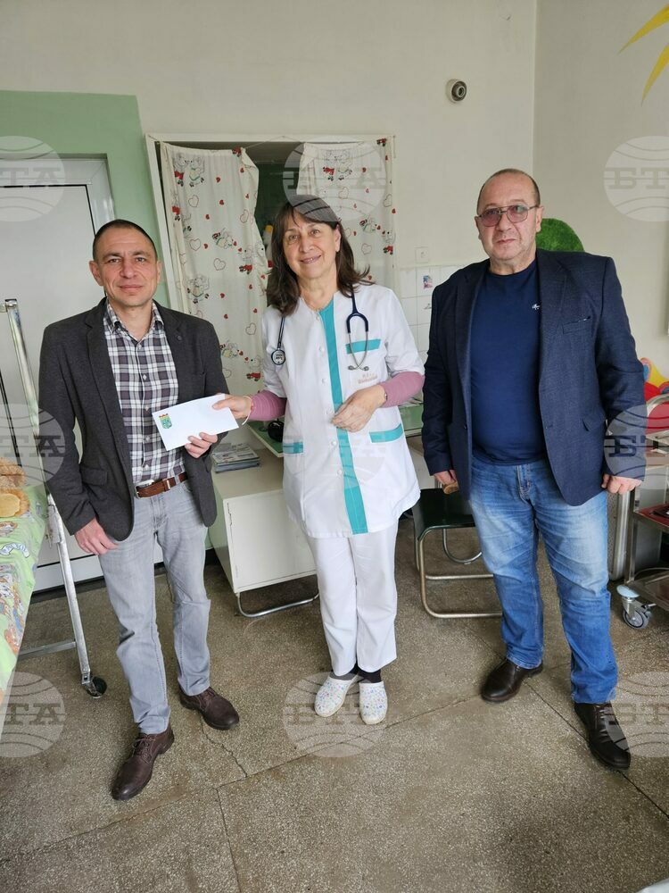 Техника за болницата в Берковица е закупена със средства, събрани от благотворителен базар на мартеници