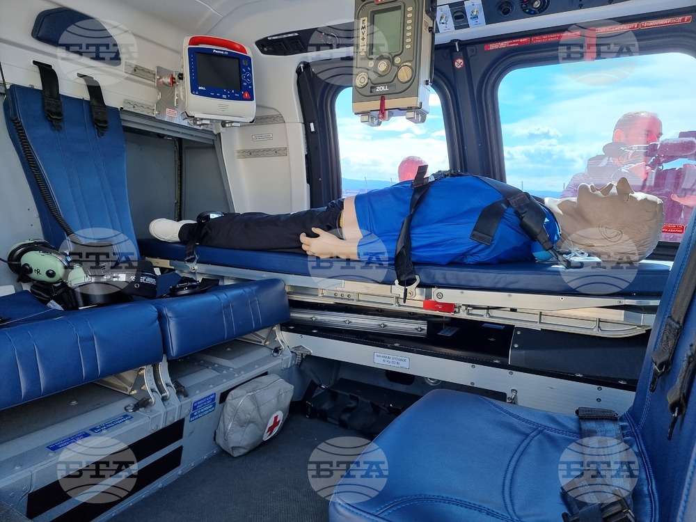 Хеликоптер за спешна медицинска помощ - тренировъчна HEMS мисия на авиационния оператор „България Хели Мед Сървиз“