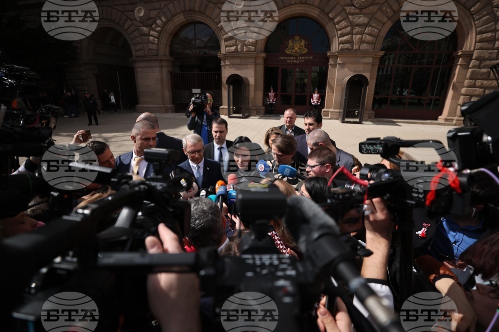 Мандат - връчване - брифинг