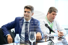 Авиокомпания - пресконференция