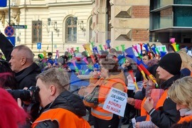 Румъния - търговски служители - протест