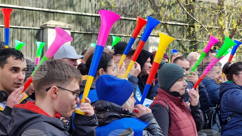 Румъния - търговски служители - протест