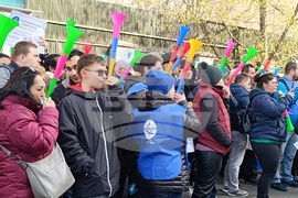 Румъния - търговски служители - протест