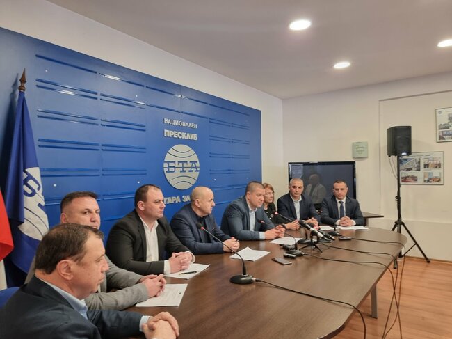 Всички кметове от област Стара Загора се обединиха против начина за разпределяне на средствата по Индикативната годишна програма за зелен преход