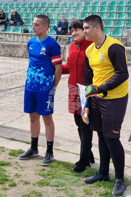 Видин - ученически игри по футбол - общински кръг - награждаване