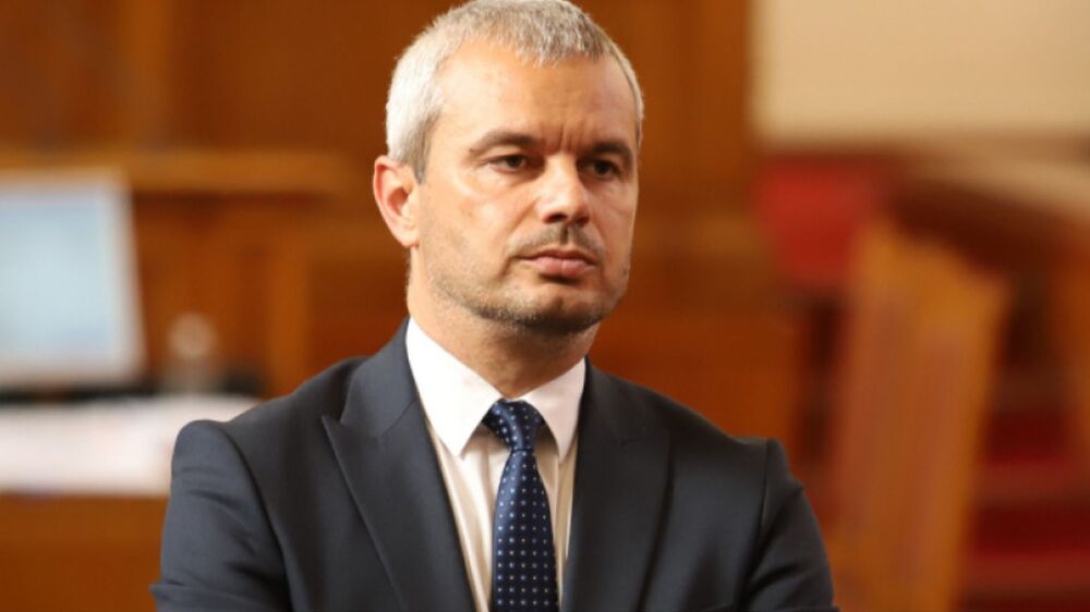 Костадин Костадинов: ГЕРБ поглъща ПП-ДБ като боа – хапка по хапка