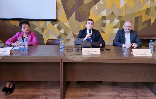 Ловеч - болница - среща