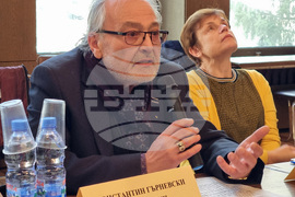 Ловеч - болница - среща