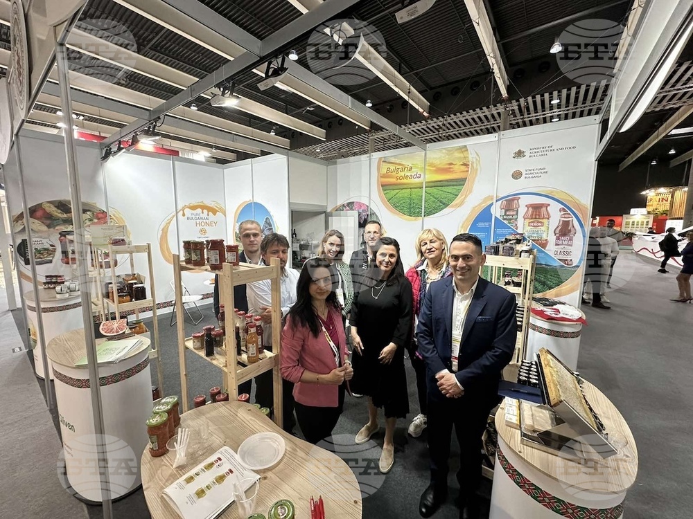 Manufacturers of Traditional Bulgarian Canned Products Exhibit at Alimentaria in Barcelona