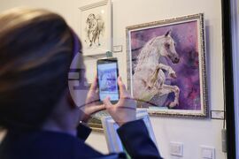 Бургас - "Конете и дивата природа" - изложба живопис