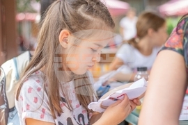 Габрово - „Магията на буквите в шевица“ 