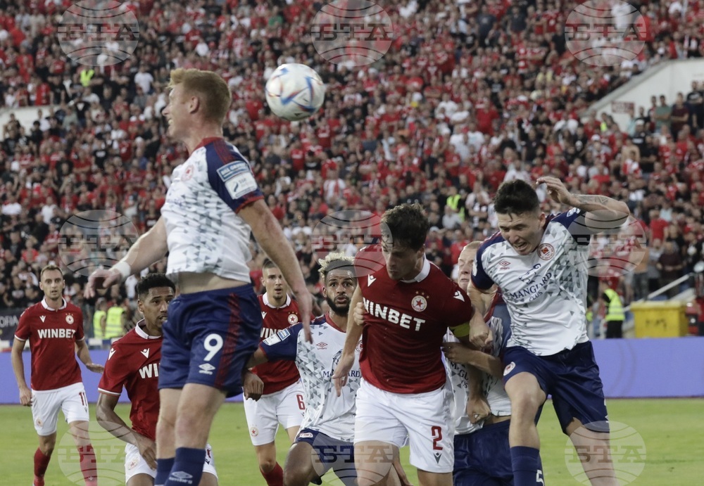 Футбол - ЦСКА - Сейнт Патрикс