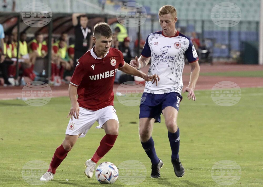 Футбол - ЦСКА - Сейнт Патрикс