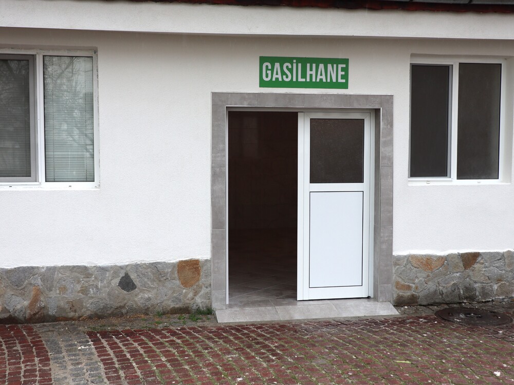 Община Ардино: Място за ритуално измиване на покойници (гасилхане) бе открито в двора на джамията в Ардино