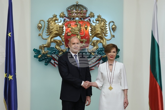 Румен Радев - Айлин Секизкьок - удостояване