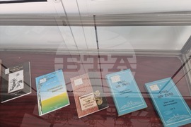 Разград - Борис Илиев - библиотека - изложба