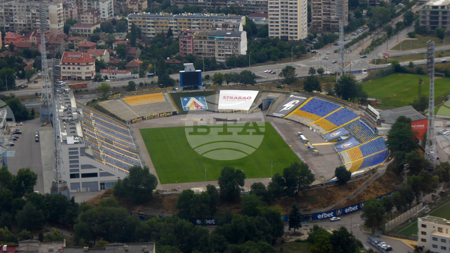 Левски подписа договори за скаути с бившите футболисти на клуба Владимир Гаджев и Георги Сърмов