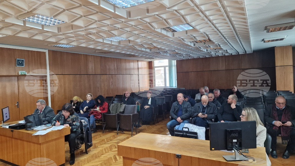 Окръжният съд в Смолян спря делото срещу бившия кмет на Неделино и още осем подсъдими