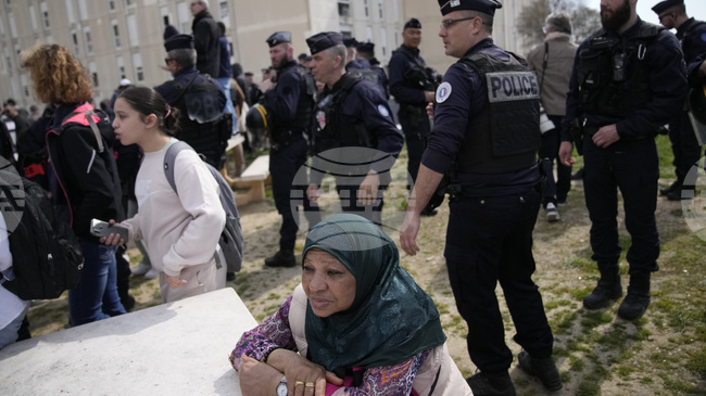 Франция настоява за санкции на ЕС срещу организираната престъпност, свързана с наркотици