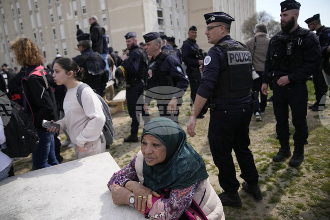 Франция настоява за санкции на ЕС срещу организираната престъпност, свързана с наркотици