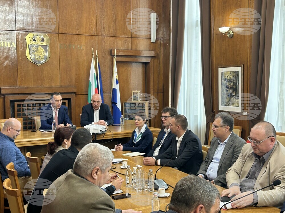 Burgas Municipalities Unite to Fund Year-Round Flights for Burgas Airport