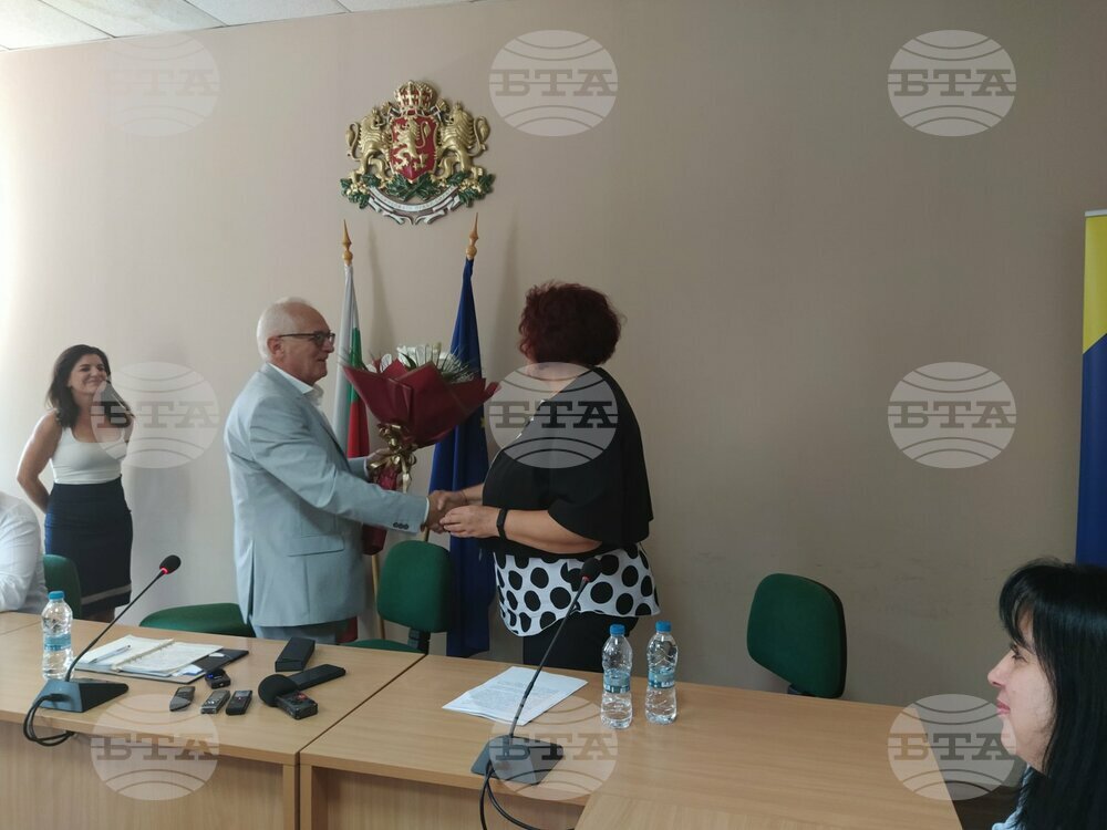 На официална церемония инж. Александър Пандурски пое поста областен управител на Кюстендилска област от Катя Димитрова