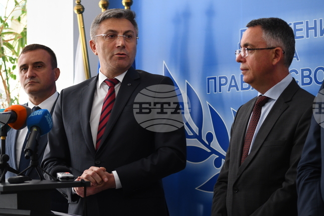 Мустафа Карадайъ - брифинг