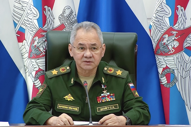 Обемът на производството на артилерийски снаряди в Русия се е увеличил близо 2,5 пъти през изминалата година, заяви Шойгу