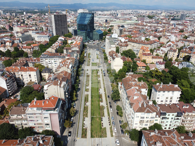 Районът около пл. "Руски паметник" се превръща в локация, идентична с най-престижните квартали в столицата, сочи проучване