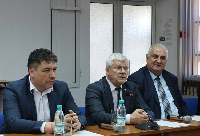 Министър Вътев: Днес се открива приемът по украинската помощ, към която земеделските производители имат засилен интерес