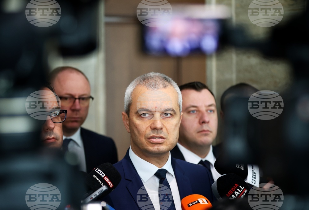 Народно събрание - кулоари - „Възраждане“ - брифинг