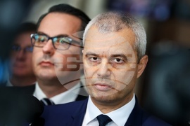 Народно събрание - кулоари - „Възраждане“ - брифинг