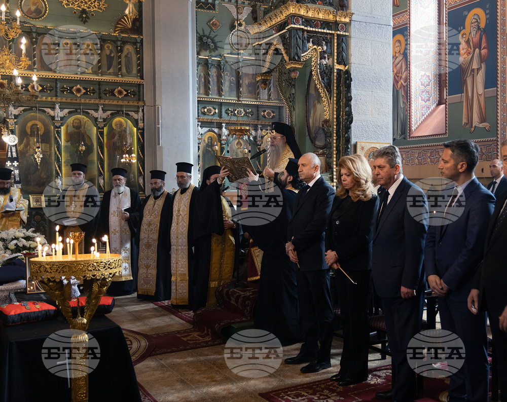 Президентът: Ангел Марин е заслужил офицер и държавник, посветил без колебание и без остатък професионалния и житейския си път на България