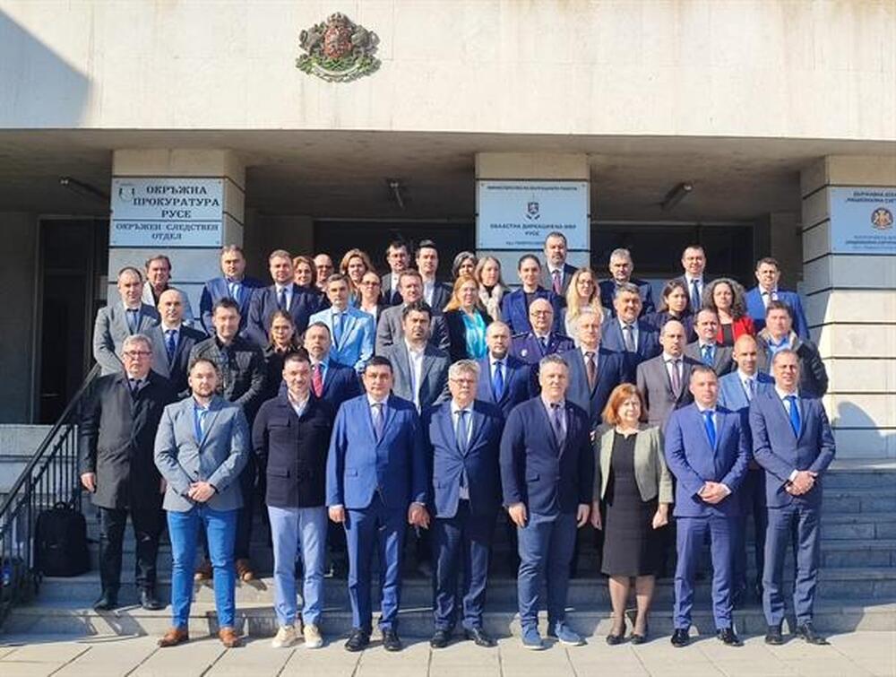 МВР: Делегации на министерствата на вътрешните работи на България и Румъния набелязаха мерки за гарантиране на сигурността след отпадане на контрола по вътрешните граници 