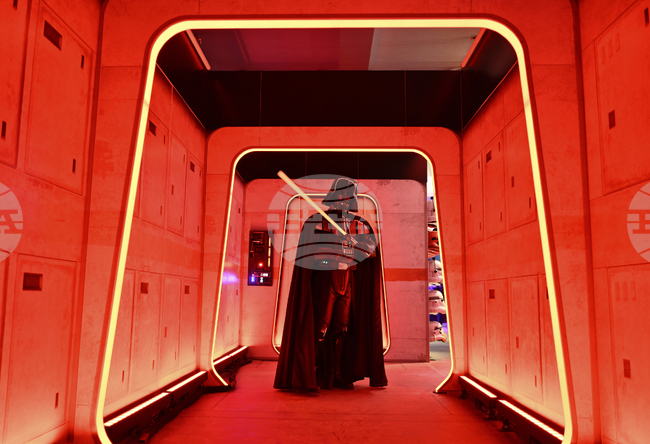 Цената на светлинния меч на Дарт Вейдър може да достигне 3 милиона долара на търг